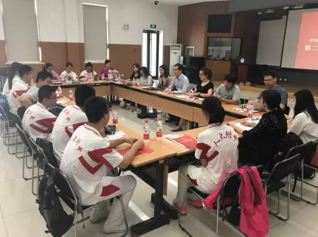 人大附中豐臺(tái)學(xué)校參加共青團(tuán)中國(guó)人民大學(xué)第十八次代表大會(huì)